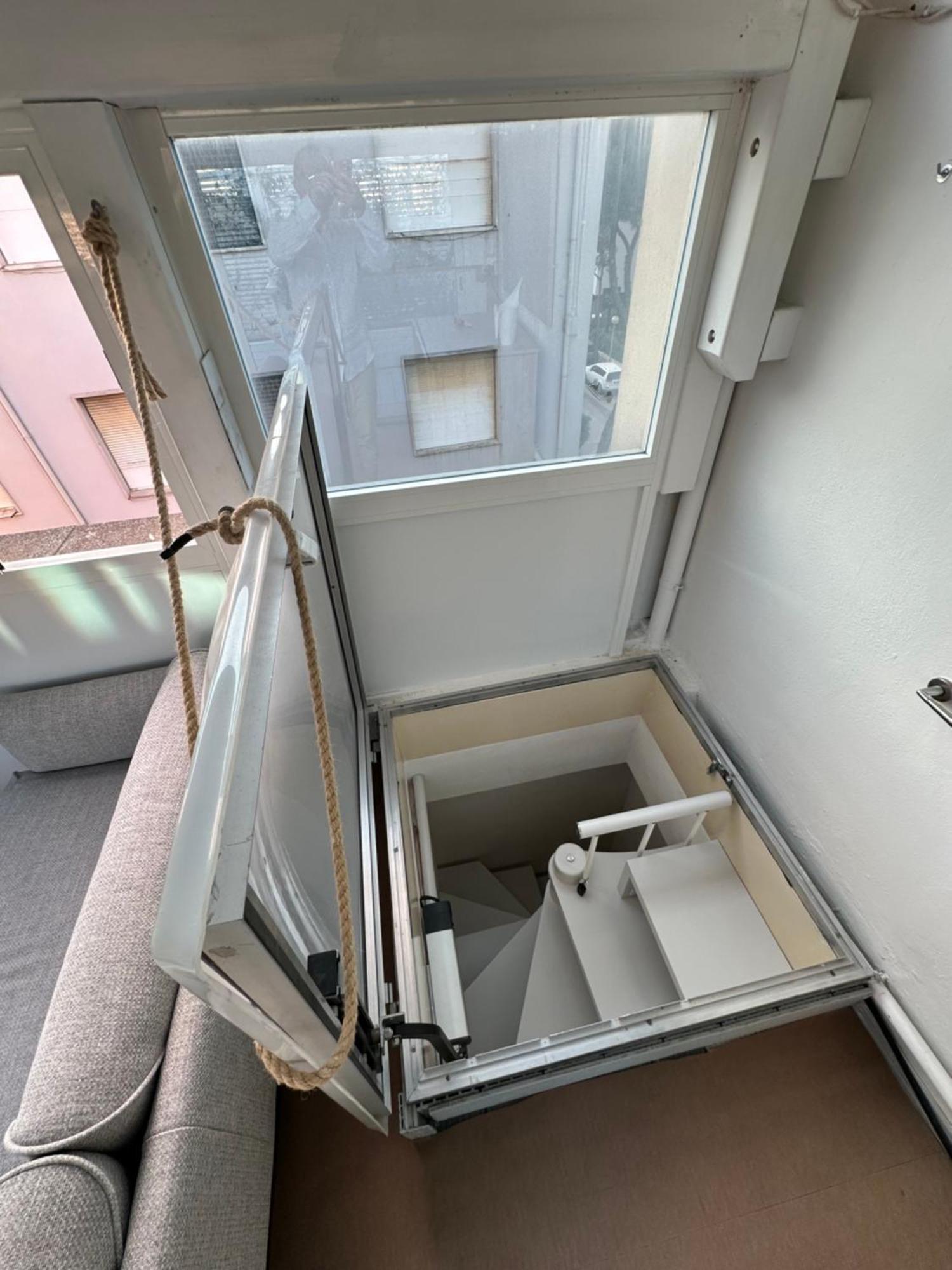 Rooftop-Marinacentro-Unique-Beach-Fun-Smart-Loveapt-Train-Park ريميني المظهر الخارجي الصورة